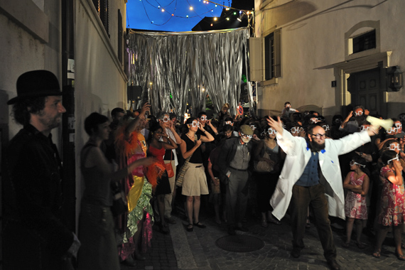 Th��tre: La rue du temps perdu, mise en sc�ne de Anne-C�cile Moser