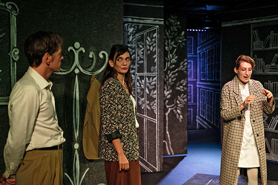 Th��tre: La Ville, mise en sc�ne de Jo Boegli, de Martin Crimp, costumes Karine Dubois
