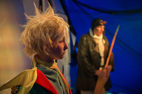 Th��tre: Le Petit Prince, de St-Exup�ry, mise en sc�ne de Isabelle Bonillo, costumes Karine Dubois, photo de Philippe Pache