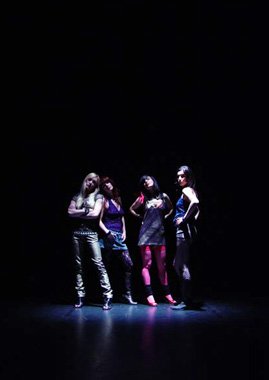 Th��tre: Les filles et les gar�ons, un projet de Massimo Furlan
