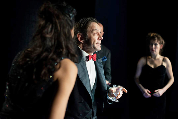 Th��tre: Les Diablogues, mise en sc�ne de Jo Boegli, costumes Karine Dubois, de Roland Dubillard